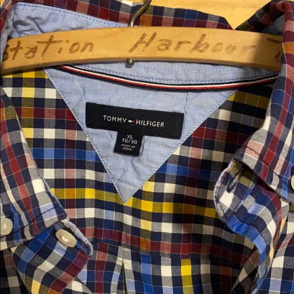 Tommy button up shirt - Picture 2 of 2